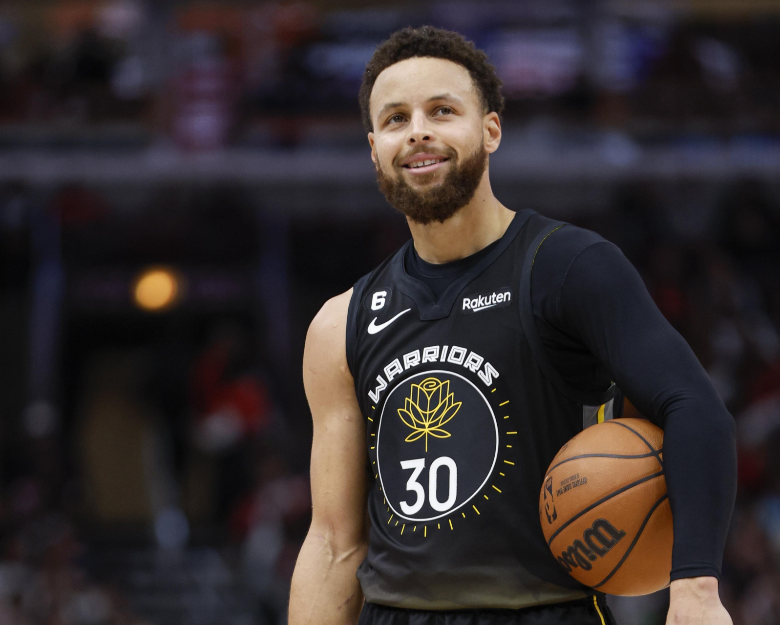 罗马发布备战花絮，加时末段伤情更新，全明星赛任务艰巨，轮换策略成焦点