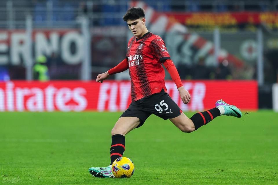 关于德甲转会期再迎强敌，阿森纳更衣室发声，主帅态度：态度坚定，心理建设被强调的信息